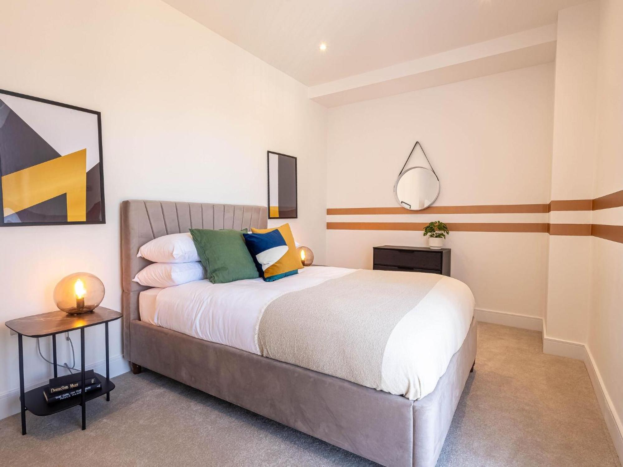 Modern Apartments With Balcony In Merton Near Wimbledon By Sojo Stay Mitcham Bagian luar foto