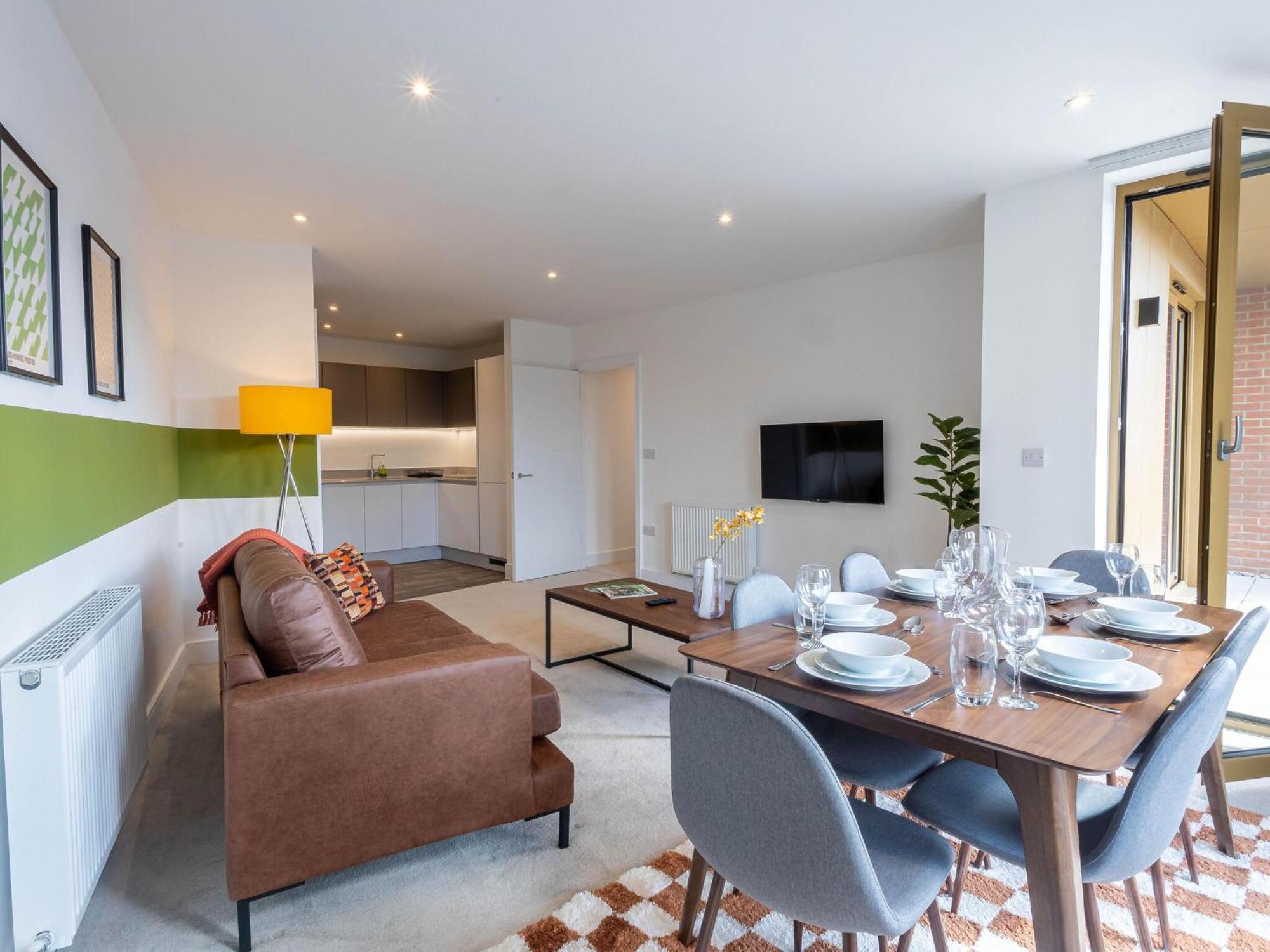 Modern Apartments With Balcony In Merton Near Wimbledon By Sojo Stay Mitcham Bagian luar foto